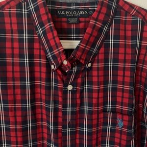Men’s casual button down shirt